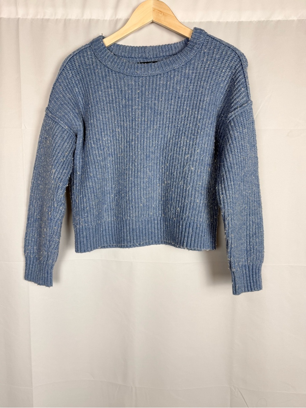 American Eagle Outfitters Textured Crewneck Sweater - Light Blue